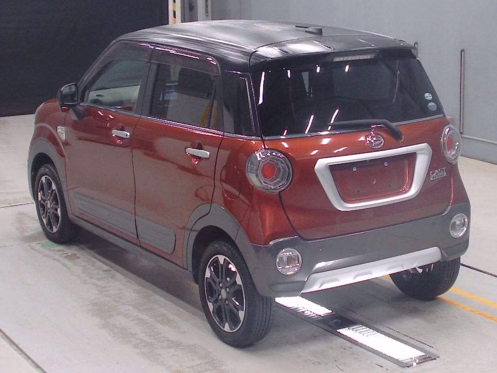 DAIHATSU CAST