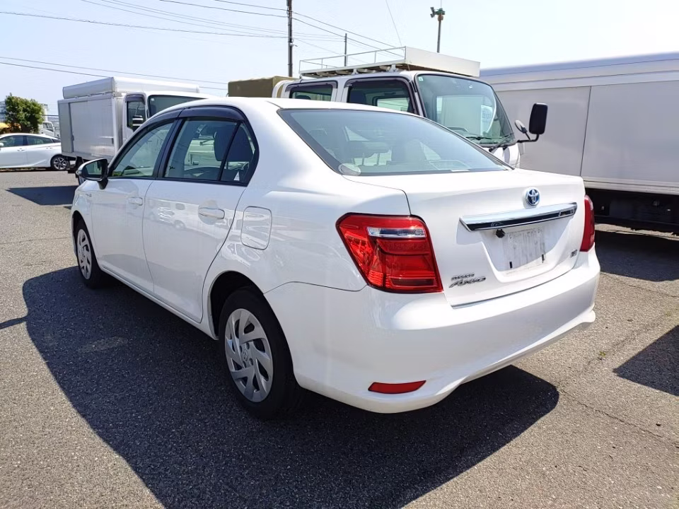 TOYOTA COROLLA AXIO