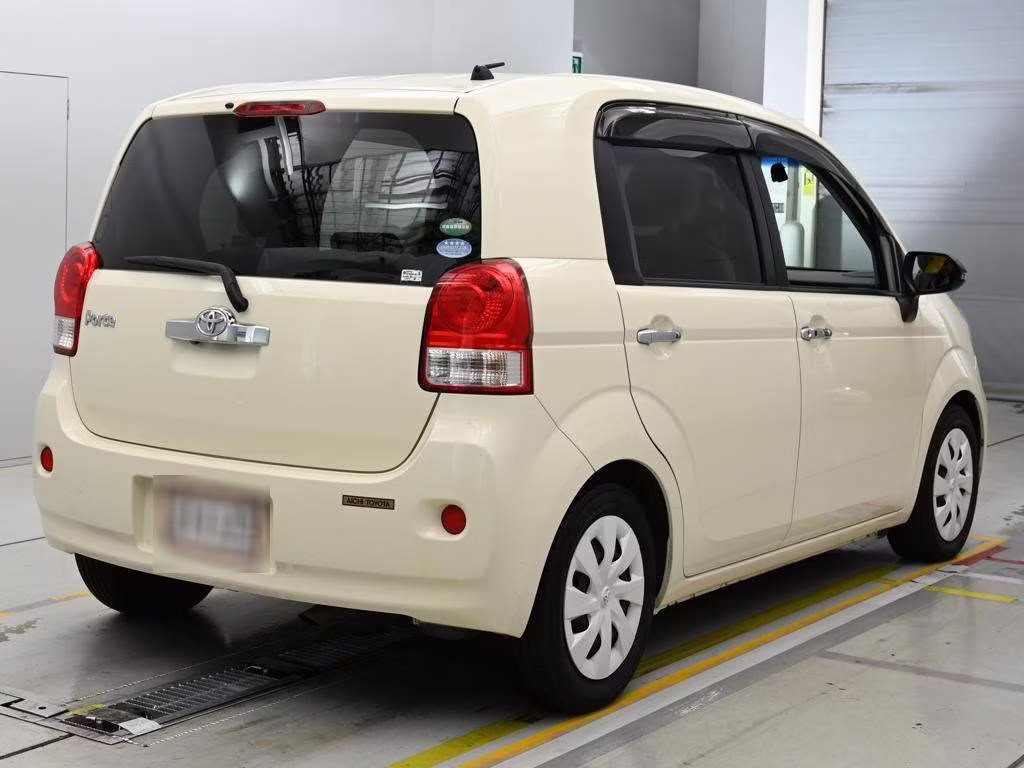 TOYOTA PORTE