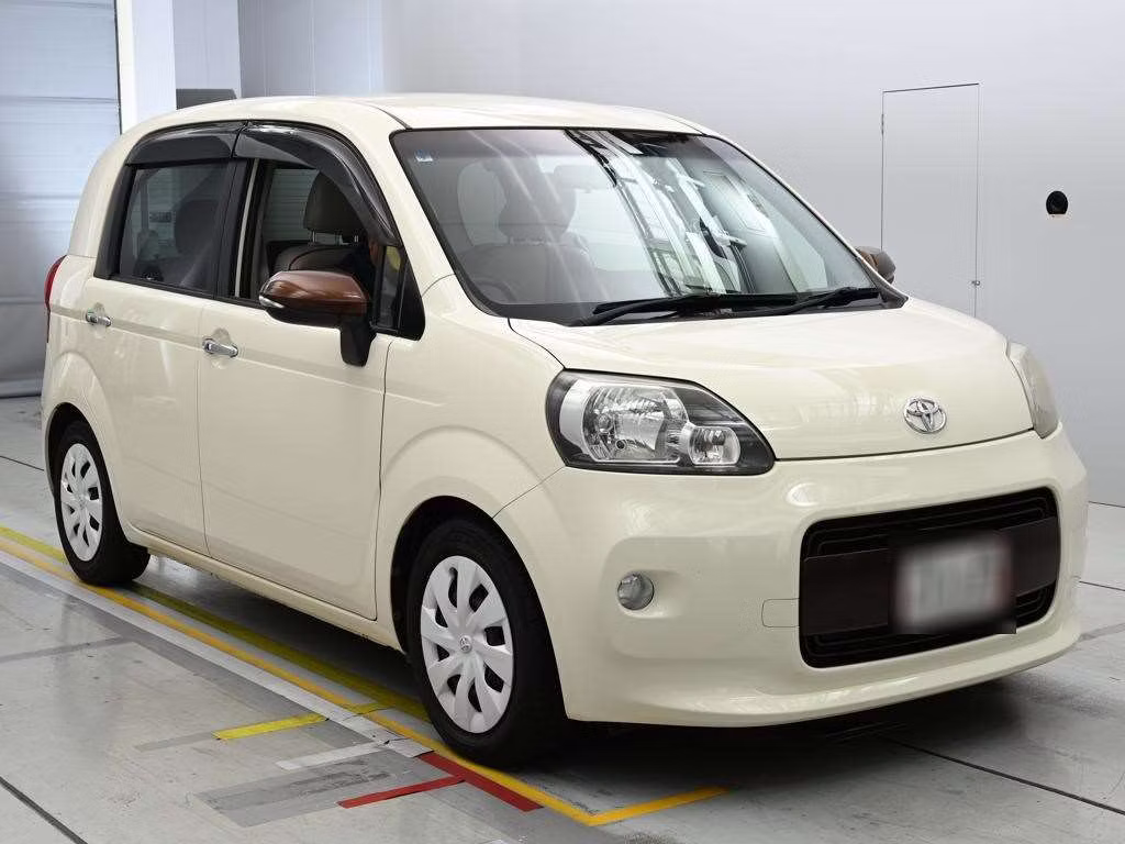 TOYOTA PORTE