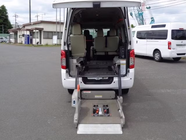 NISSAN NV350 CARAVAN