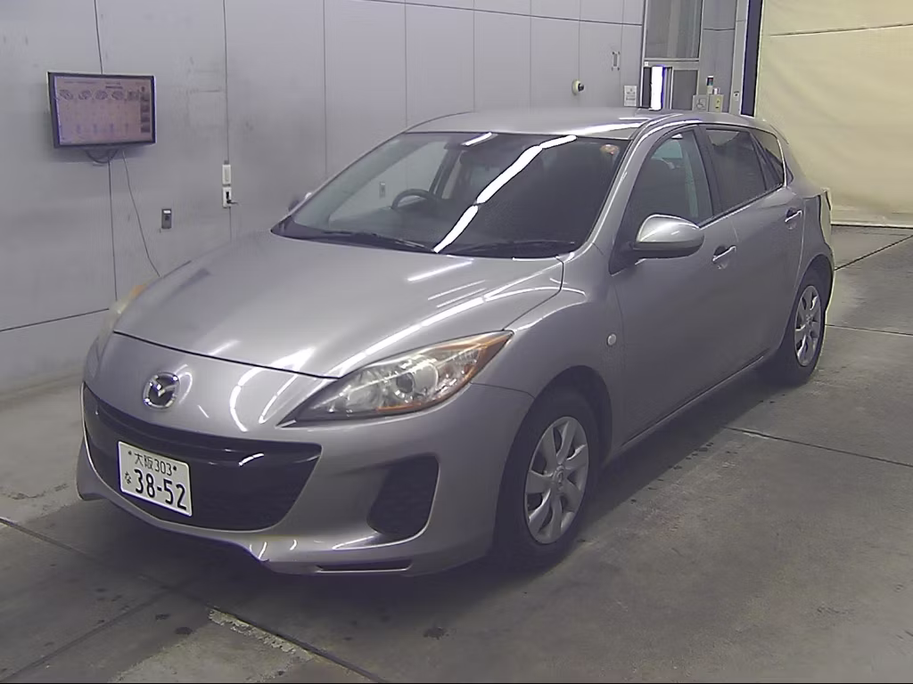 MAZDA AXELA