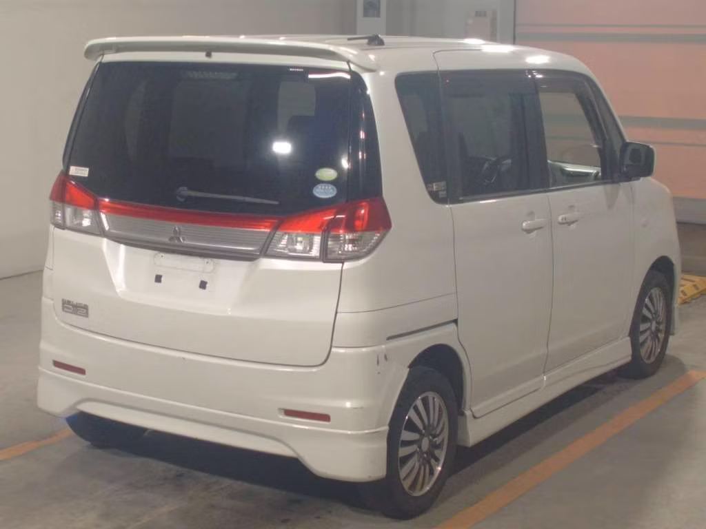 MITSUBISHI DELICA D:2