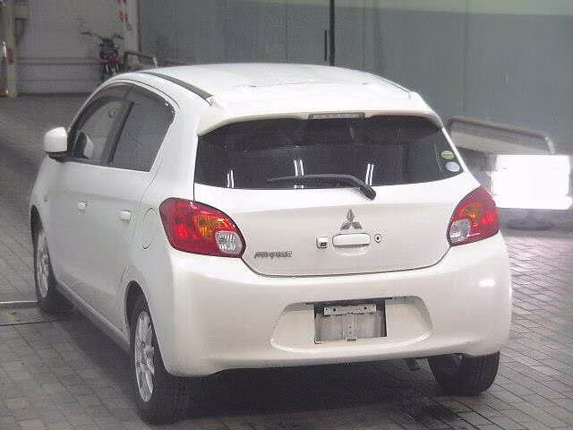 MITSUBISHI MIRAGE