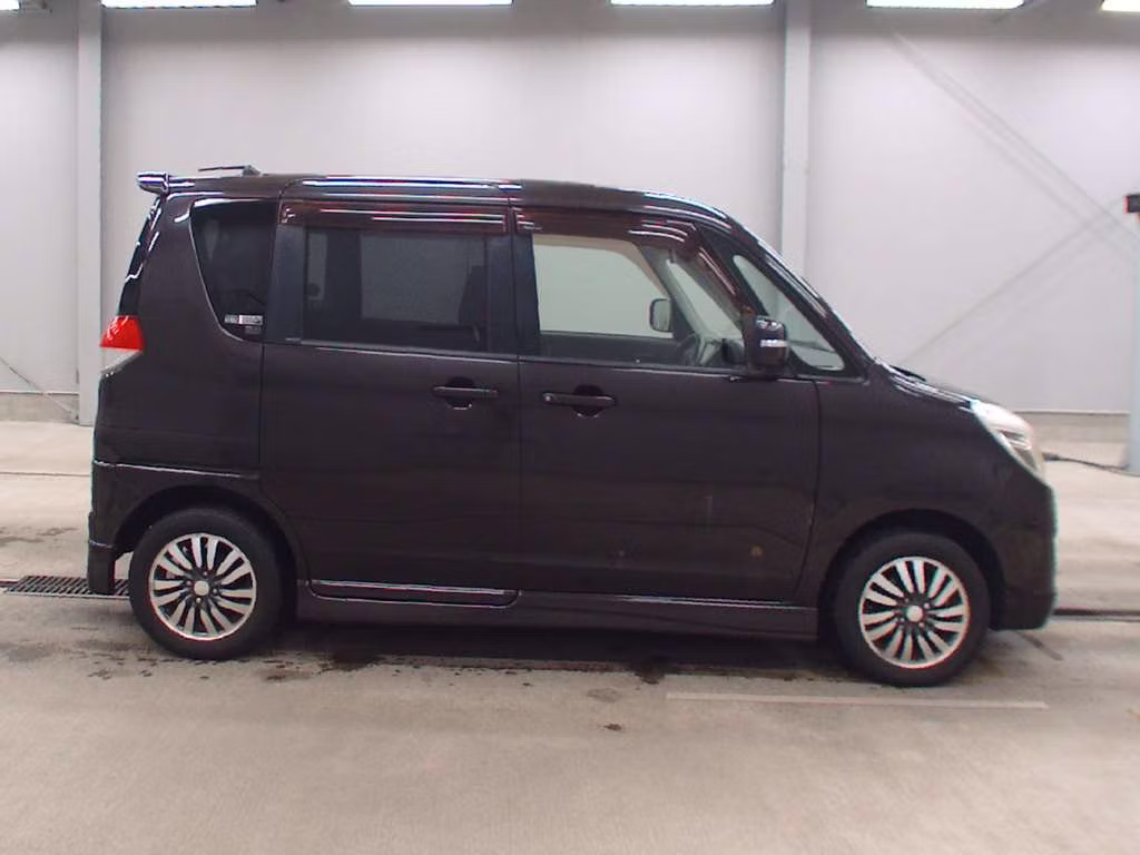 MITSUBISHI DELICA D:2