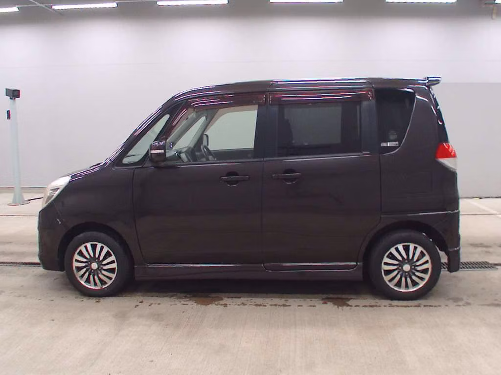 MITSUBISHI DELICA D:2
