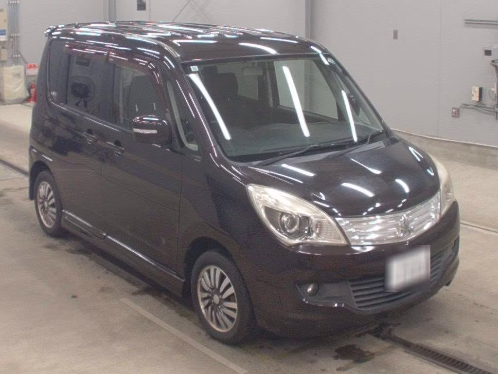 MITSUBISHI DELICA D:2