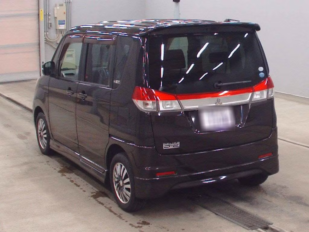 MITSUBISHI DELICA D:2