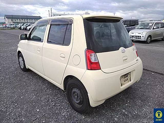 DAIHATSU ESSE