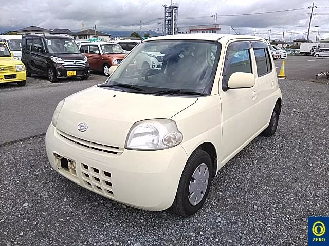 DAIHATSU ESSE