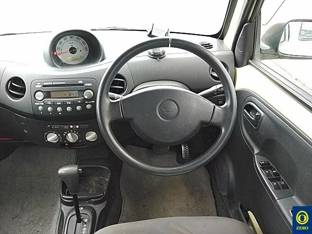 DAIHATSU ESSE