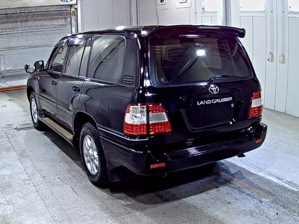 TOYOTA LAND CRUISER