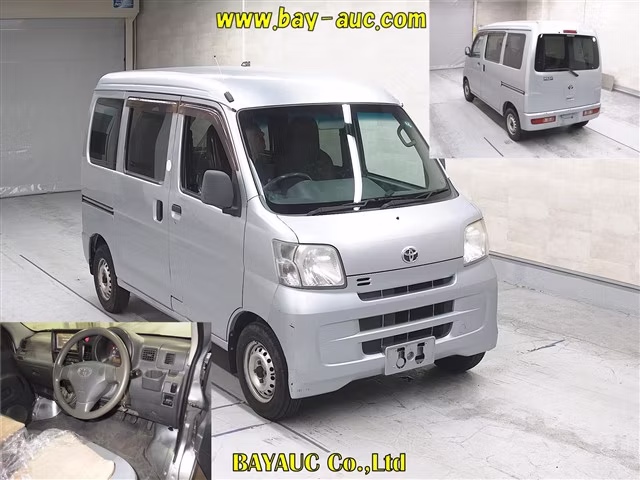 TOYOTA PIXIS VAN