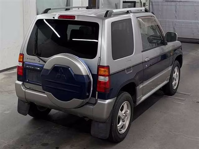 MITSUBISHI PAJERO MINI
