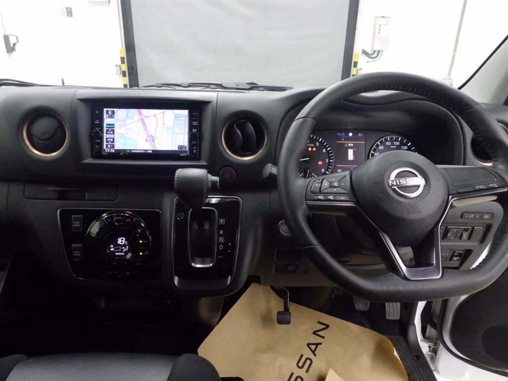 NISSAN CARAVAN