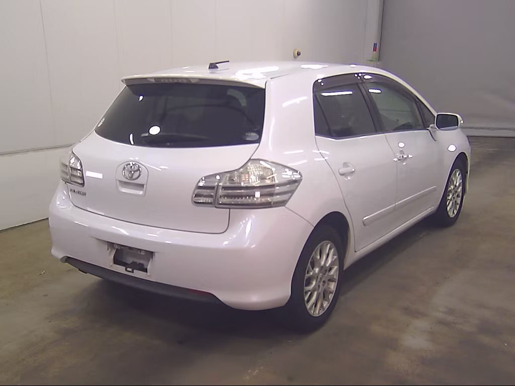 TOYOTA BLADE