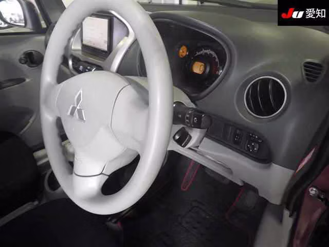 MITSUBISHI I