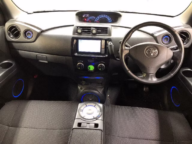 TOYOTA BB