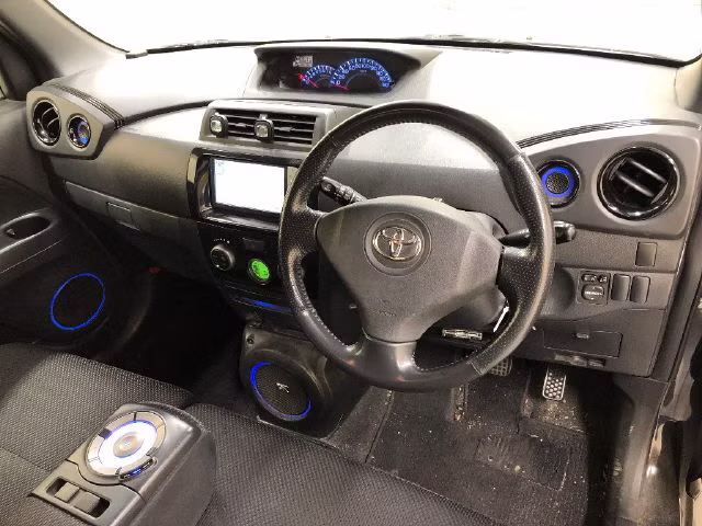 TOYOTA BB