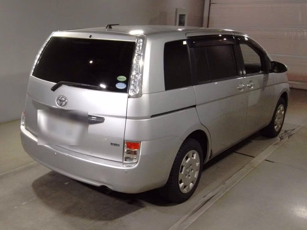 TOYOTA ISIS