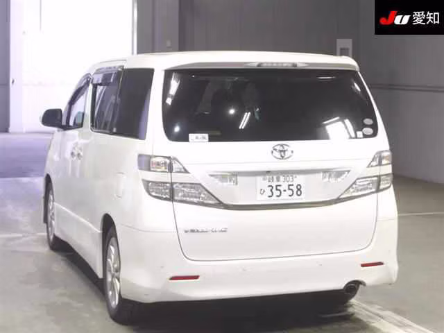 TOYOTA VELLFIRE