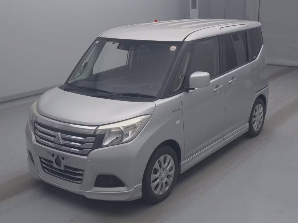 MITSUBISHI DELICA D:2