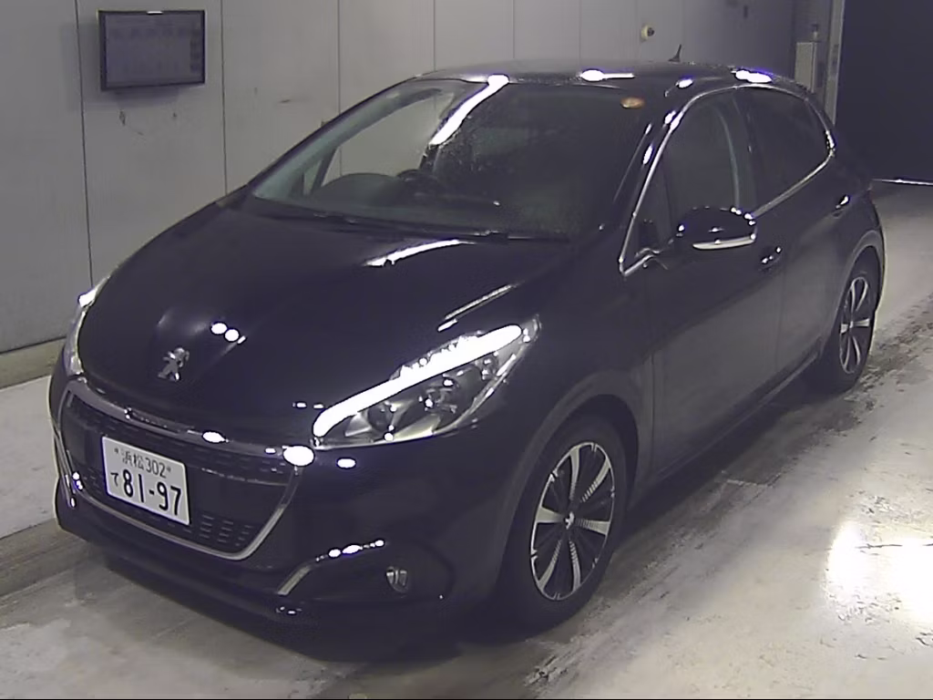 PEUGEOT 208