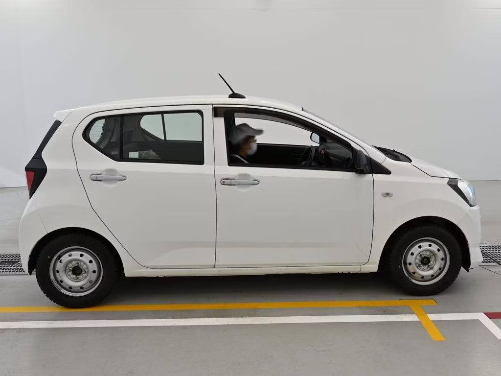 TOYOTA PIXIS EPOCH