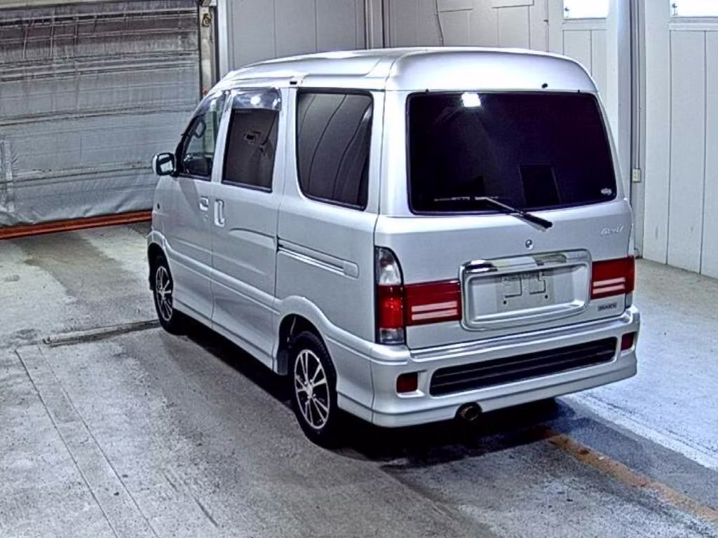 DAIHATSU ATRAI7