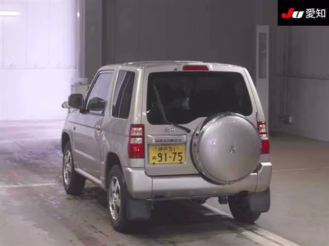 MITSUBISHI PAJERO MINI