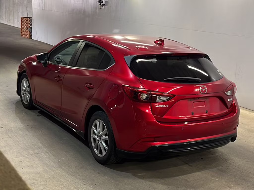 MAZDA AXELA