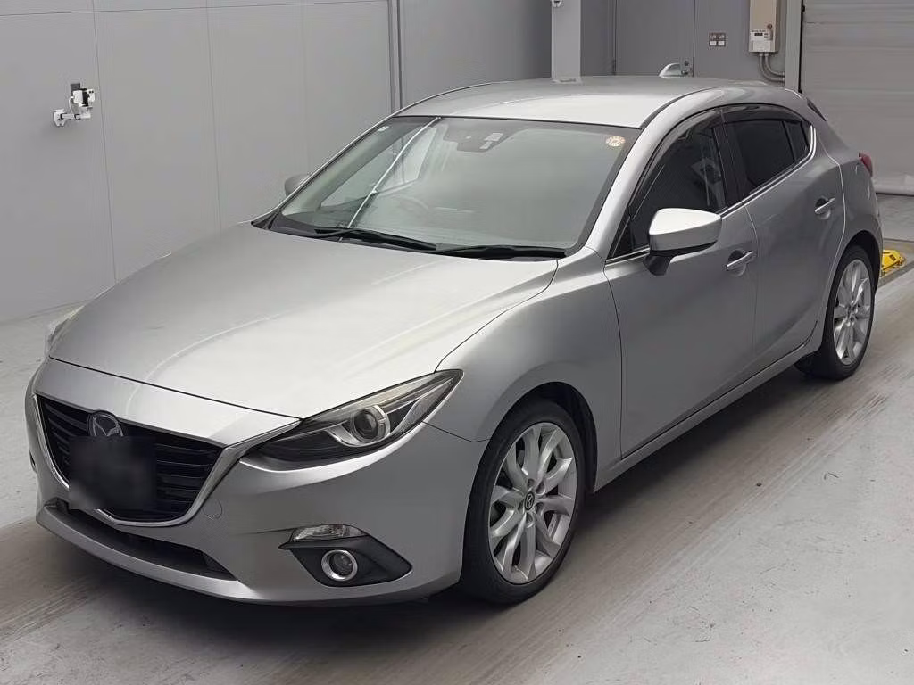 MAZDA AXELA