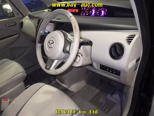 MAZDA BIANTE