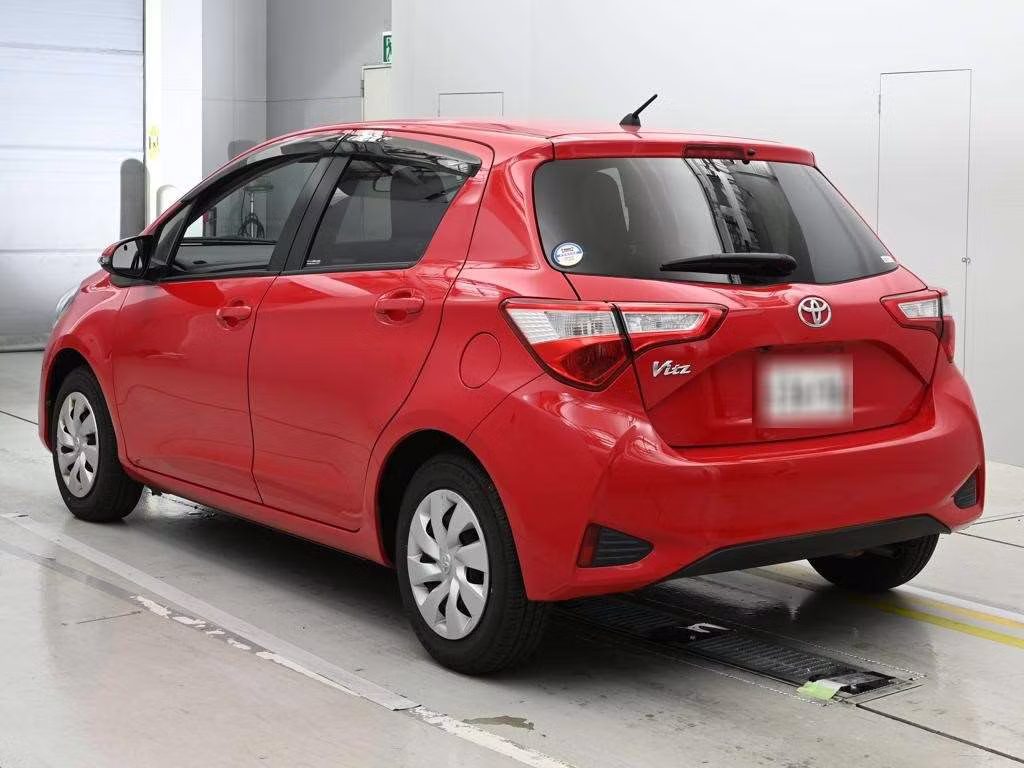 TOYOTA VITZ