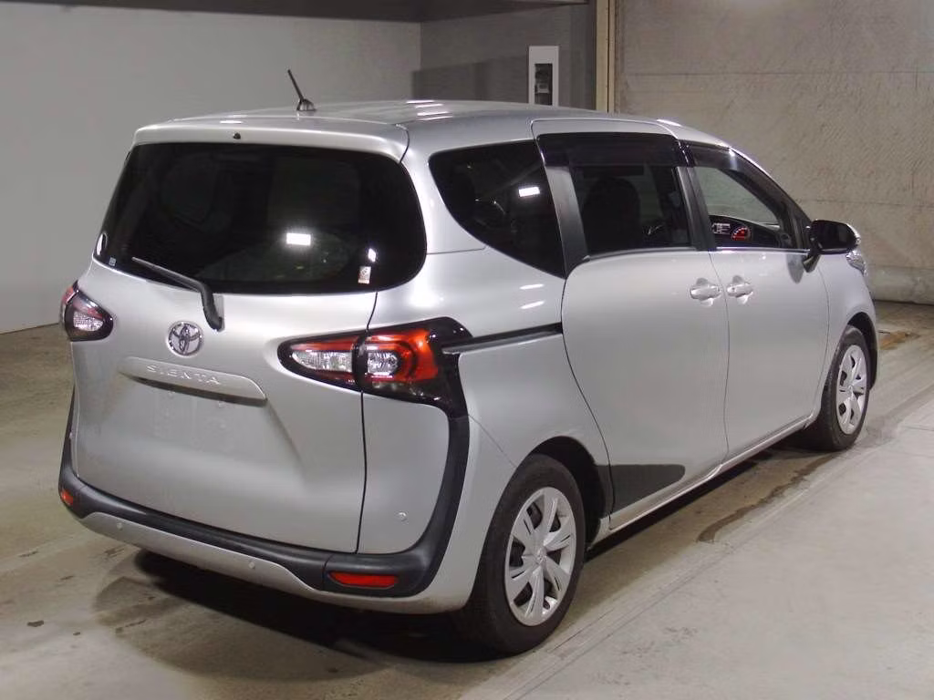 TOYOTA SIENTA