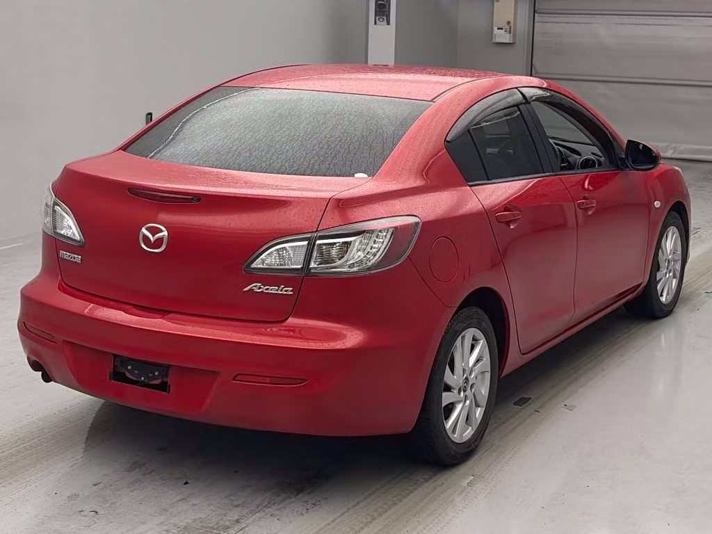 MAZDA AXELA