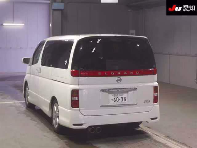 NISSAN ELGRAND