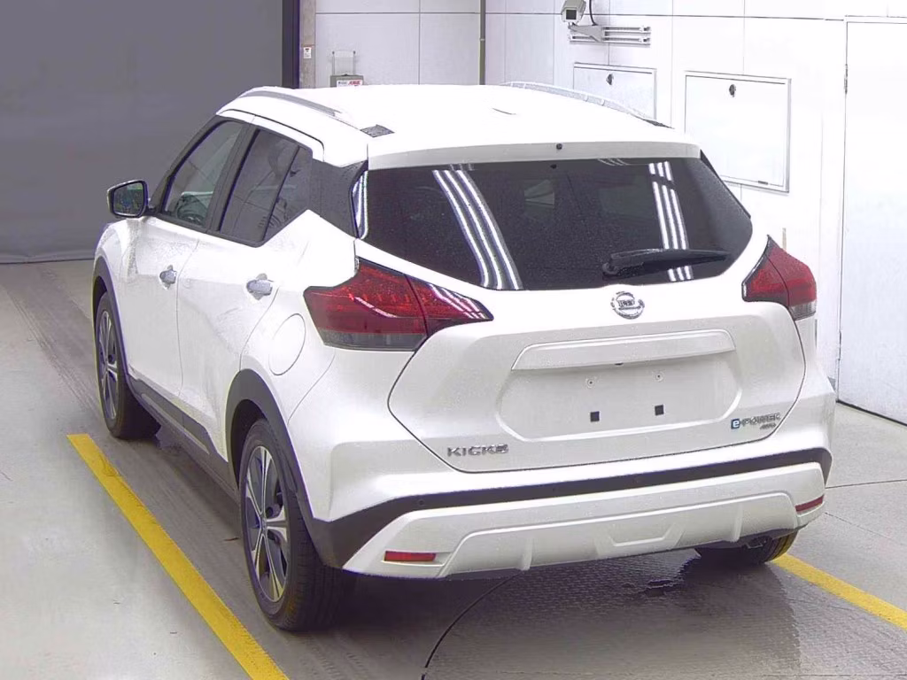 NISSAN KICKS