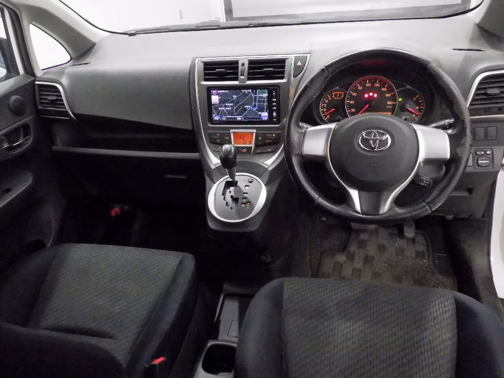TOYOTA RACTIS