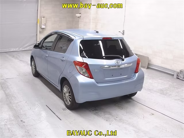 TOYOTA VITZ