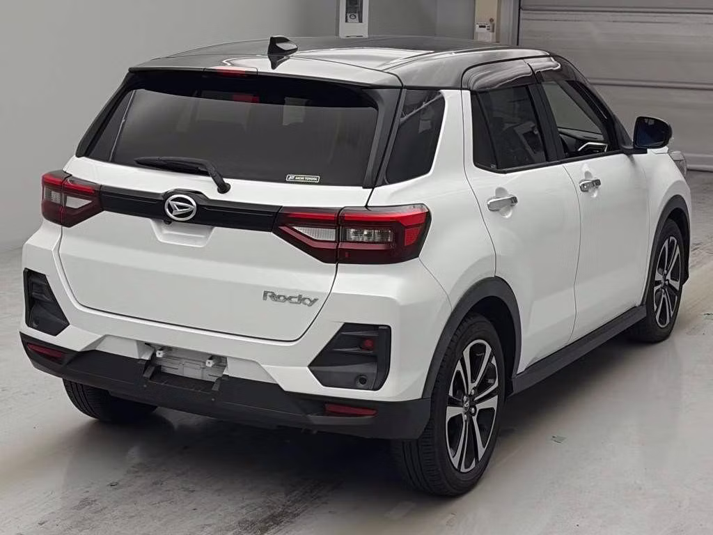 DAIHATSU ROCKY