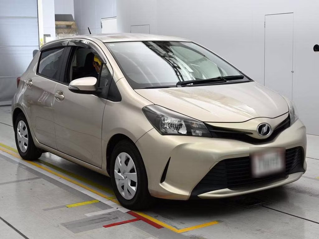 TOYOTA VITZ