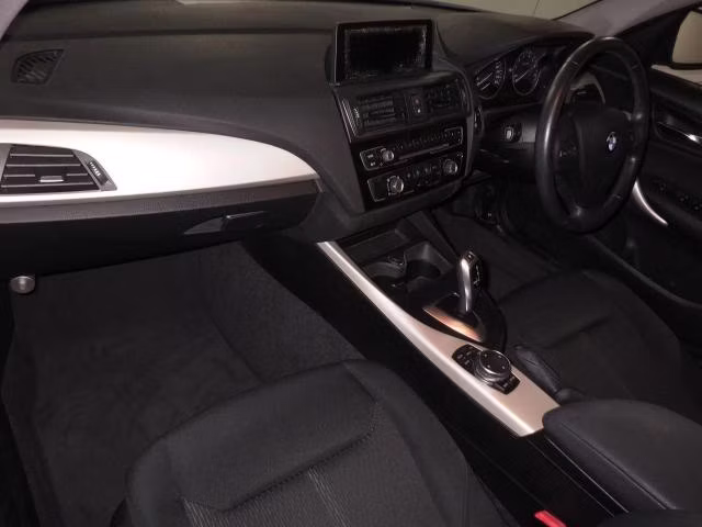 BMW 1-SERIES