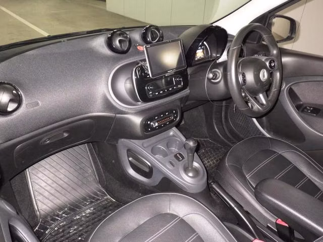 SMART FORFOUR