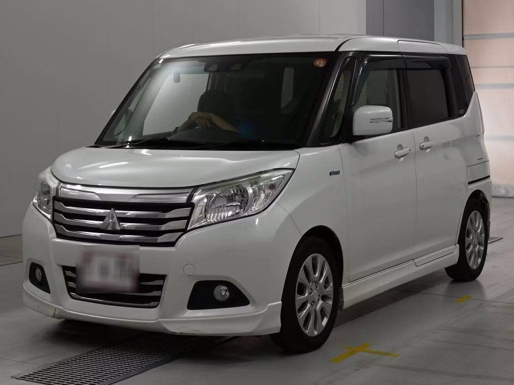 MITSUBISHI DELICA D:2