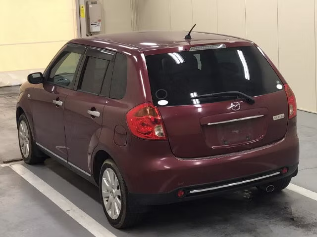 MAZDA VERISA