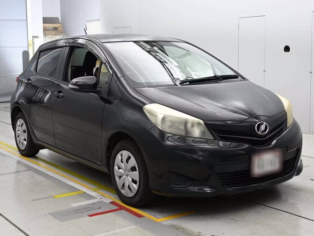 TOYOTA VITZ