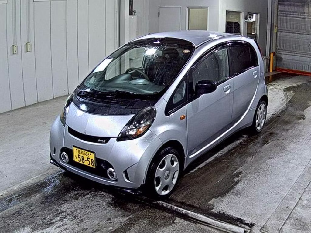 MITSUBISHI I