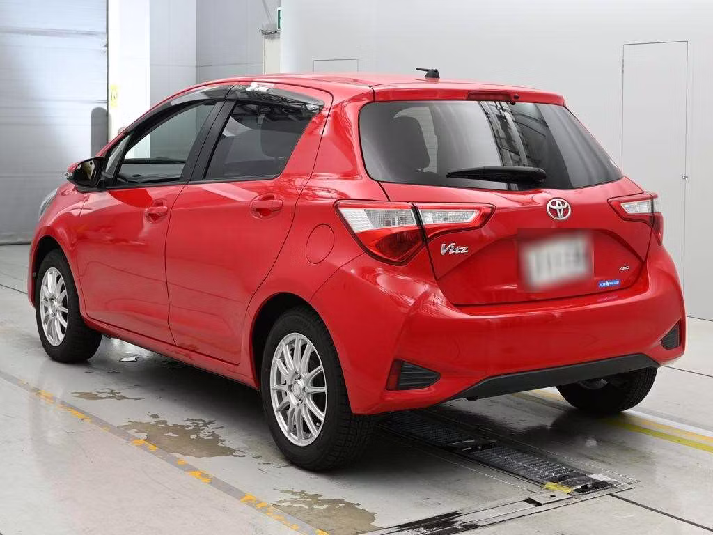 TOYOTA VITZ