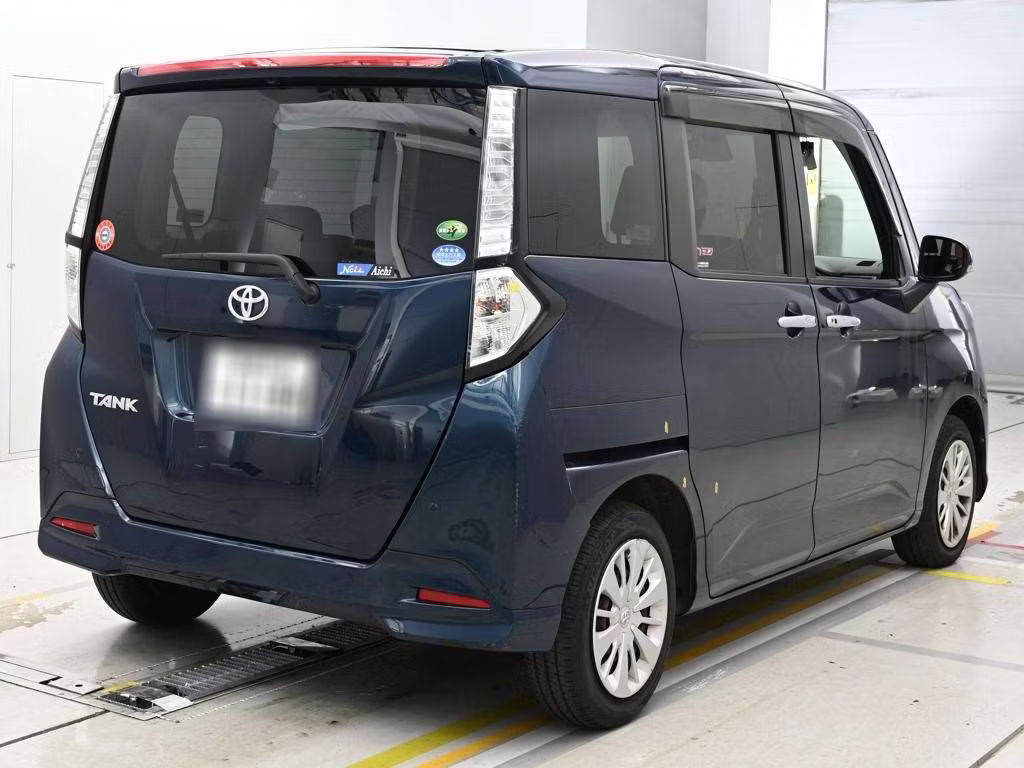 TOYOTA TANK